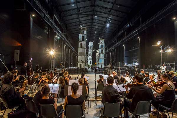 Hangar-Orchestra
